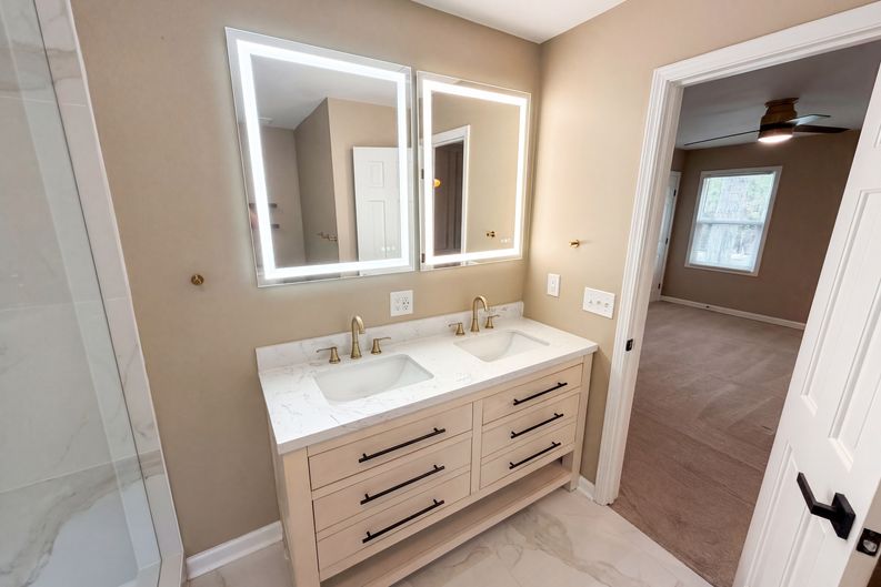 Photo 28 of 38 of 1772 Huntingford Dr, Marietta, GA