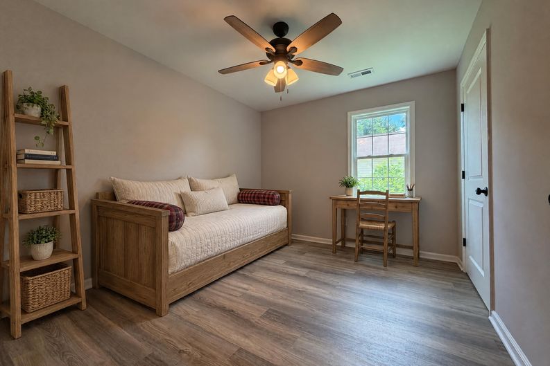 Photo 4 of 19 of 702 S Fayetteville Ave, Dunn, NC