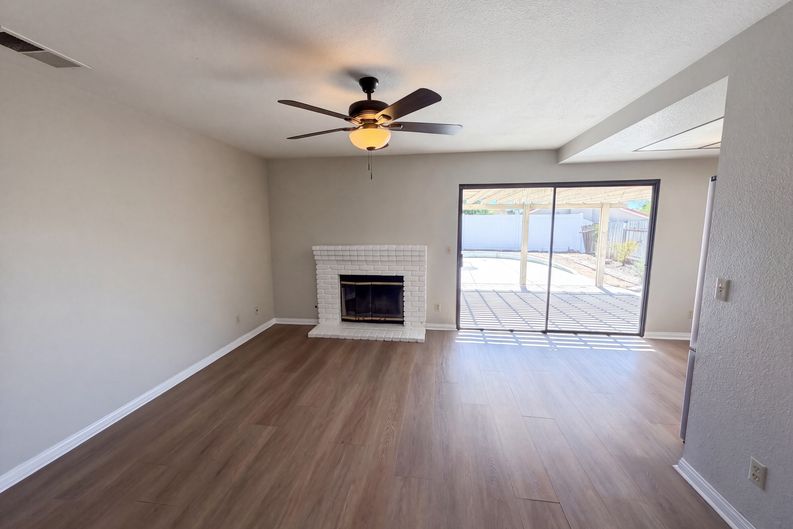 Photo 7 of 22 of 25431 Pistache Ct, Murrieta, CA