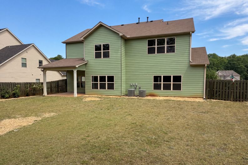Photo 5 of 33 of 248 Colfax Dr, Boiling Springs, SC