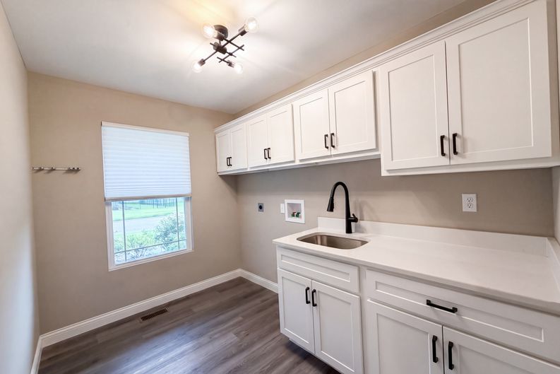 Photo 15 of 20 of 217 Emerald Way W, Granite City, IL