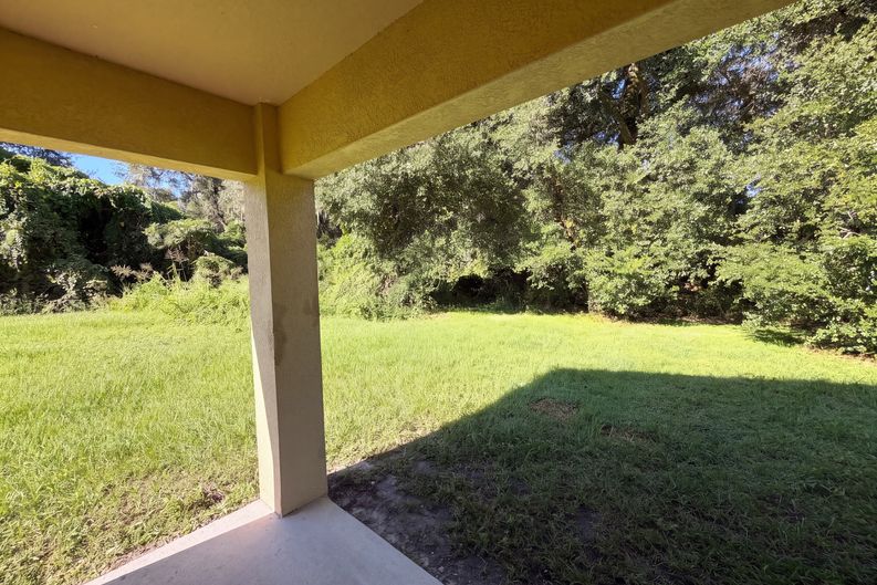 Photo 16 of 20 of 705 5th St, Wildwood, FL