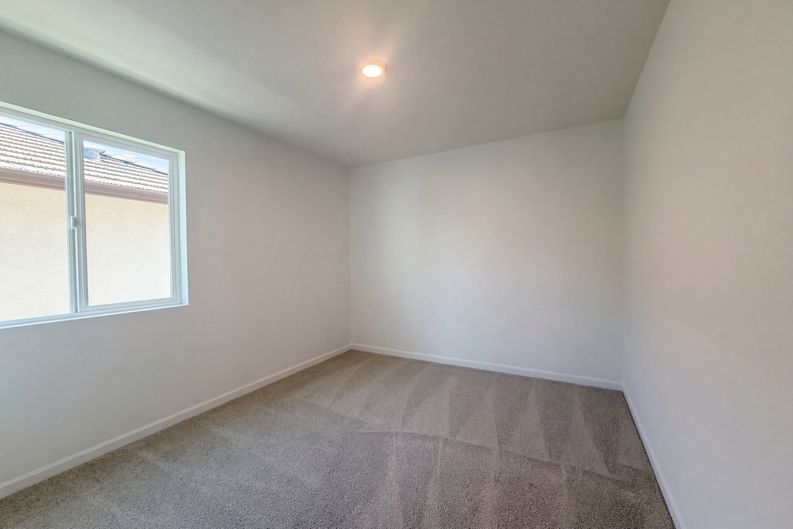 Photo 43 of 46 of 1176 Willow Hill Ave, Sacramento, CA
