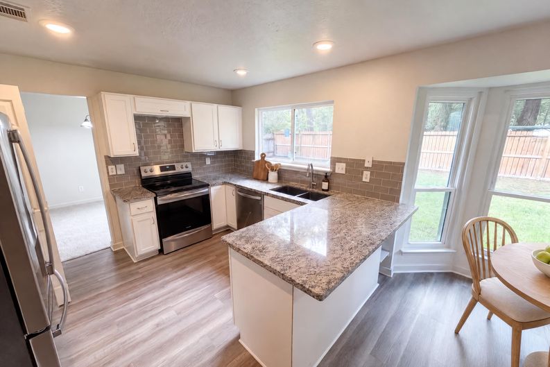 Photo 9 of 30 of 3706 Ember Spring Dr, Kingwood, TX