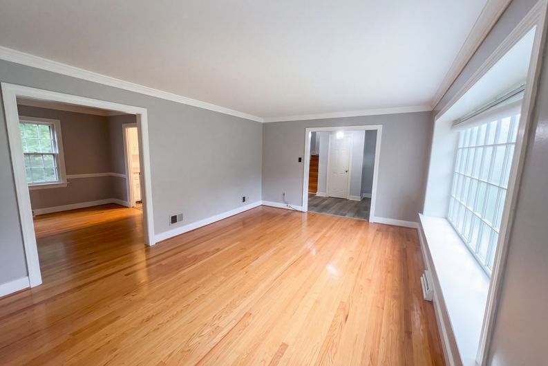 Photo 3 of 29 of 1600 Donora Ct, Henrico, VA