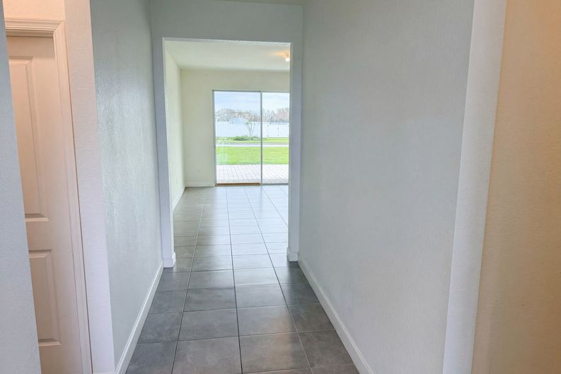 Photo 5 of 42 of 12473 NW Lynch Ln, Port Saint Lucie, FL