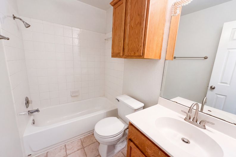 Photo 10 of 17 of 1107 Burgess Dr, Leander, TX