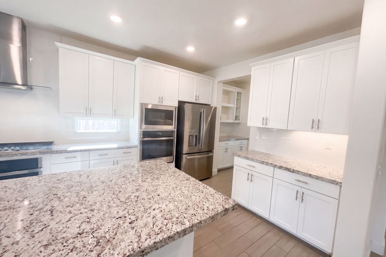 Photo 7 of 29 of 4861 Peace Lily Ln, Roseville, CA
