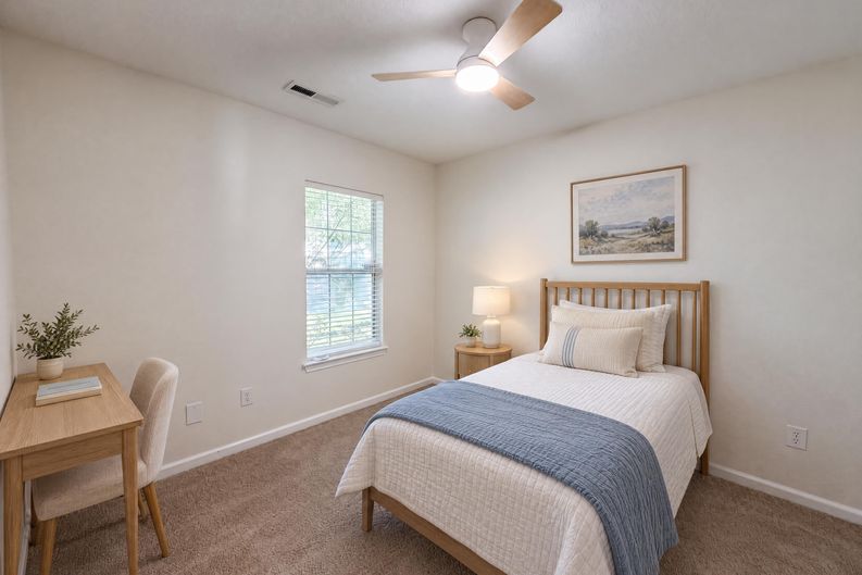 Photo 11 of 20 of 5138 Thornton Dr, Summerville, SC