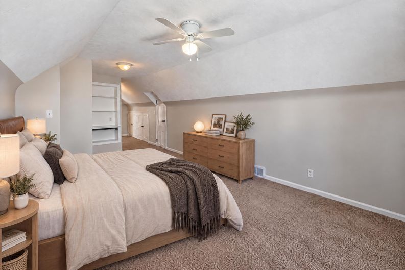 Photo 6 of 21 of 24601 Stephen Ave, Euclid, OH