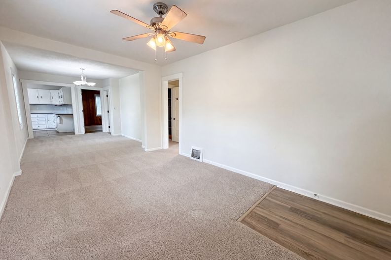 Photo 7 of 18 of 6026 Xerxes Ave S, Edina, MN