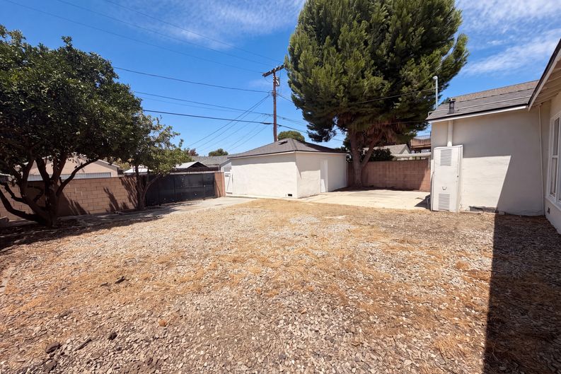 Photo 25 of 29 of 8015 Aldea Ave, LOS ANGELES, CA