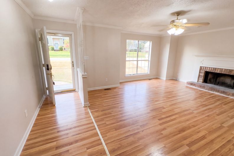 Photo 6 of 33 of 1253 4th Way, Pleasant Grove, AL