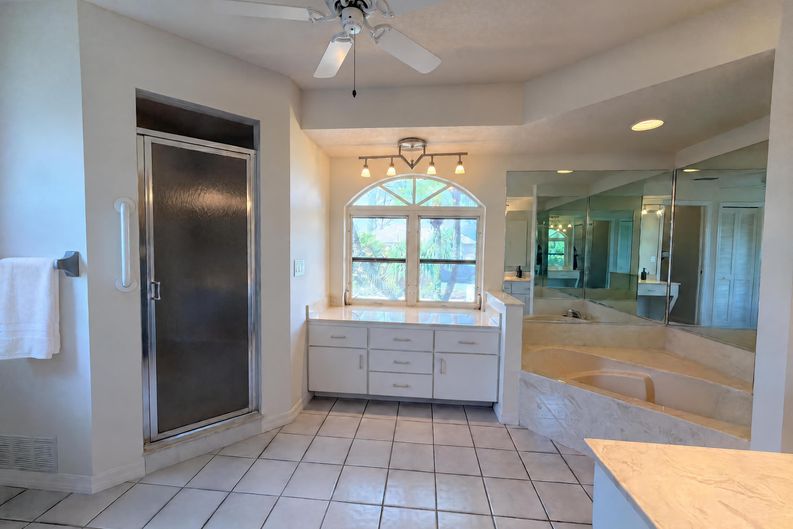 Photo 13 of 48 of 7 Bunker Rd, Rotonda West, FL