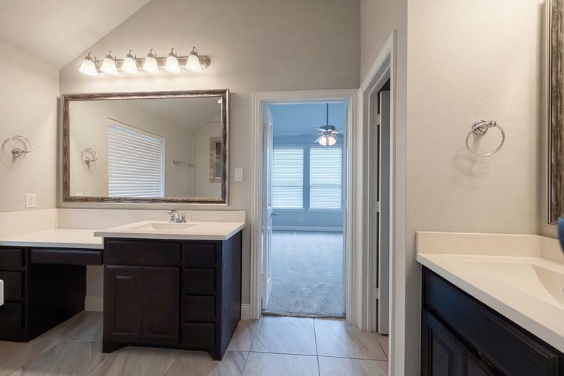 Photo 9 of 19 of 2613 Oak Blossom Dr, McKinney, TX