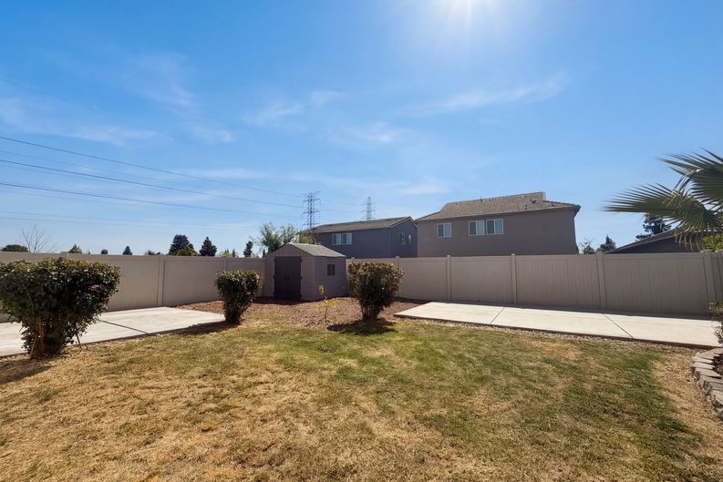 Photo 6 of 46 of 1176 Willow Hill Ave, Sacramento, CA