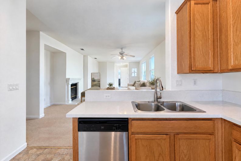 Photo 9 of 22 of 8888 Billfish Way, Sacramento, CA