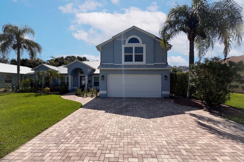 Photo 24 of 33 of 2902 Serenity Cir S, Fort Pierce, FL