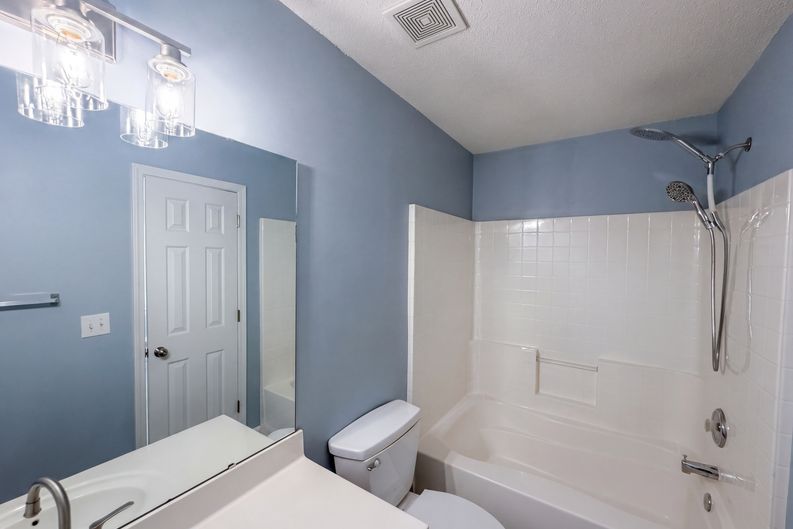 Photo 10 of 17 of 6005 Silkwater Ct, Raleigh, NC