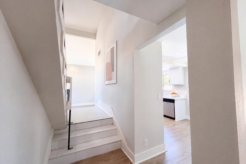 Photo 32 of 46 of 6005 La Castana Way, Sacramento, CA