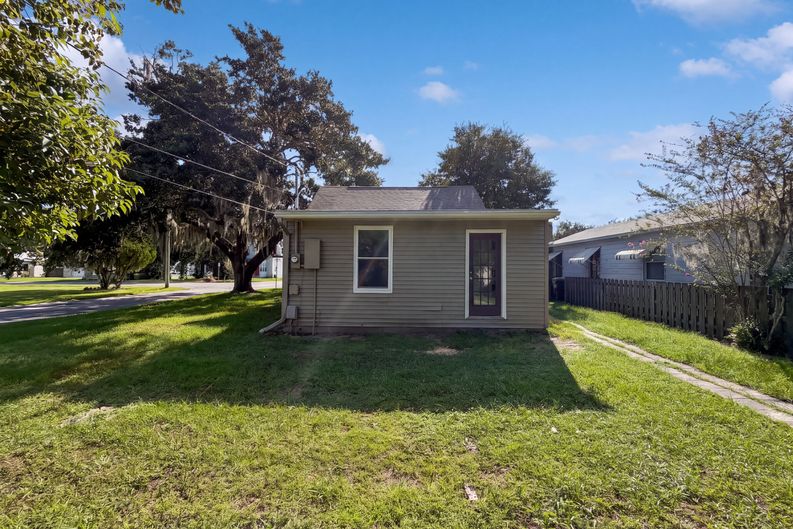 Photo 5 of 31 of 802 Massachusetts Ave, Saint Cloud, FL