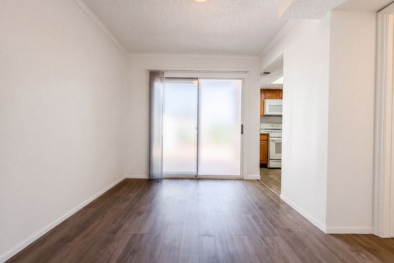 Photo 6 of 17 of 5240 Janfred Ct, Las Vegas, NV