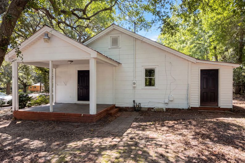 Photo 5 of 15 of 441 Byrnes St, Allendale, SC