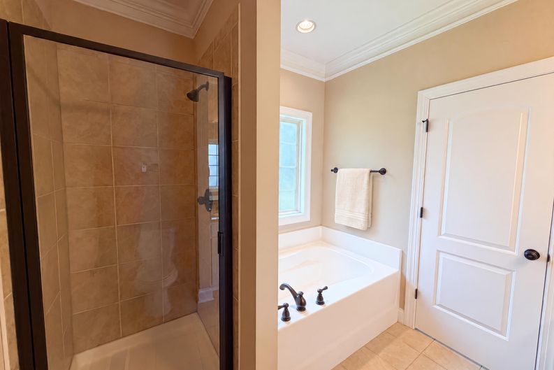 Photo 15 of 25 of 5474 Alamo Dr, Winston Salem, NC