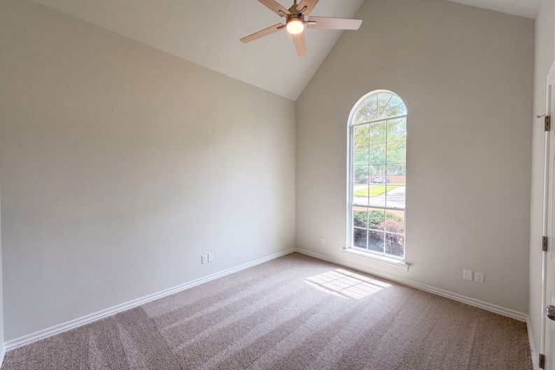 Photo 17 of 32 of 1609 Brentwood Trl, Keller, TX