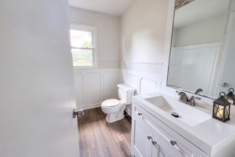 Photo 10 of 13 of 2545 W Mount Vernon Rd, Bethpage, TN