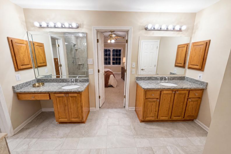 Photo 11 of 41 of 3805 Lenna Dr, Snellville, GA