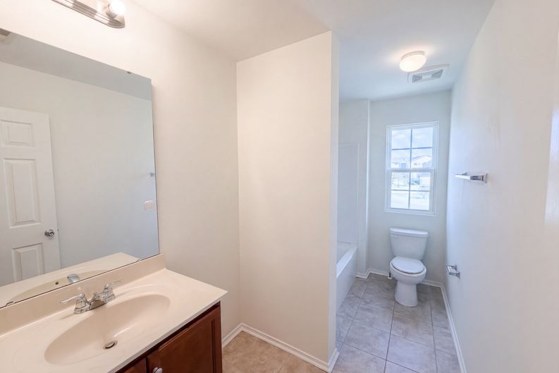 Photo 17 of 35 of 4732 Lonnie Dr, Rolesville, NC
