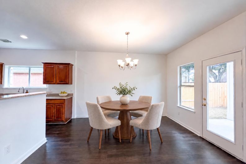 Photo 7 of 26 of 1942 Bevington Oaks Cir, Katy, TX