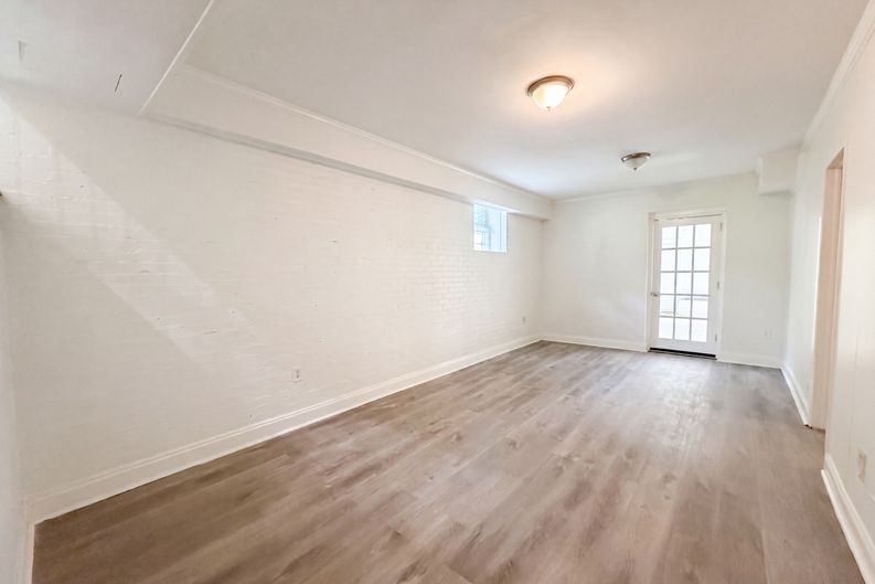 Photo 19 of 23 of 1909 Wisterwood Dr, Hoover, AL