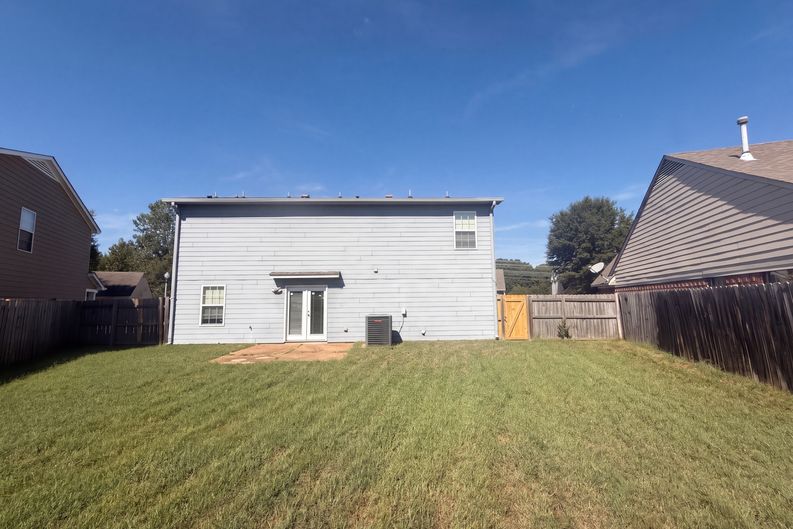 Photo 5 of 21 of 2516 Boxford Ln, Cordova, TN