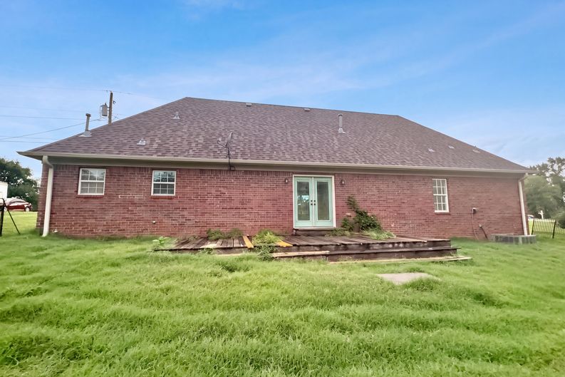Photo 5 of 24 of 188 David Reed Dr, Munford, TN