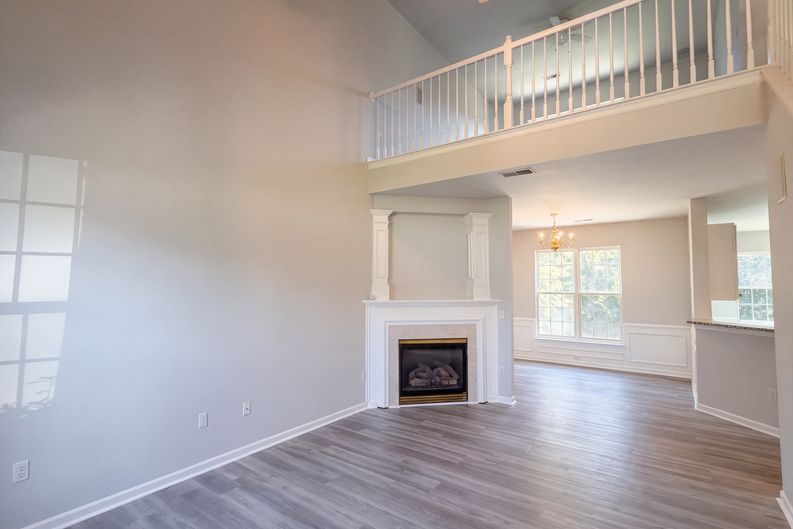 Photo 3 of 26 of 200 Stillwater Ct, Simpsonville, SC