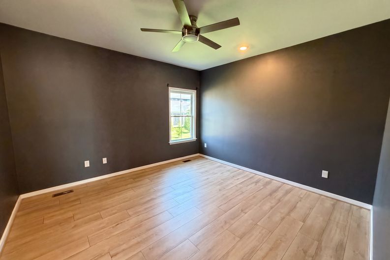 Photo 16 of 28 of 6813 Cove Creek Ct, Moseley, VA