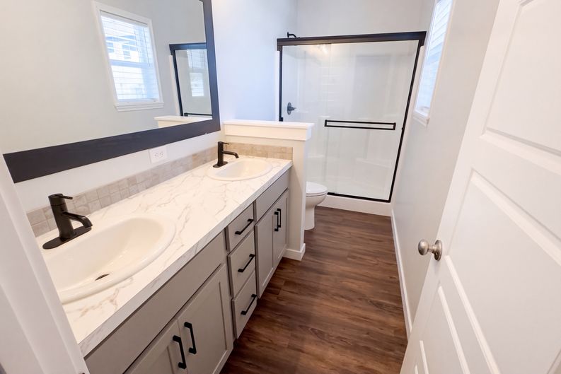 Photo 11 of 22 of 4998 W Thornapple Dr, Meridian, ID