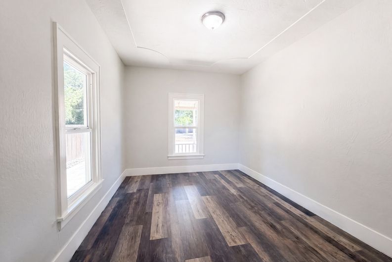 Photo 16 of 29 of 1860 W Willow St, Stockton, CA