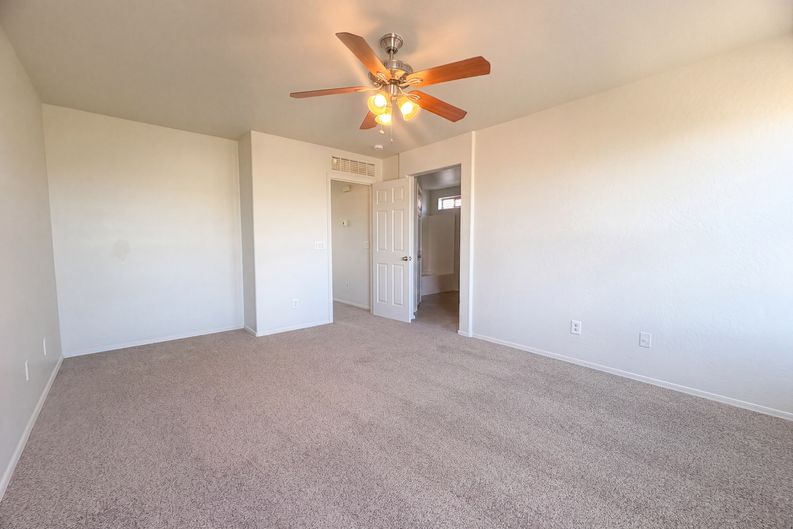Photo 4 of 19 of 544 E Christopher St, San Tan Valley, AZ