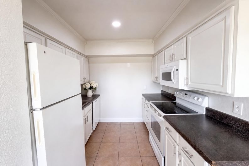 Photo 6 of 19 of 3225 Cleveland Heights Blvd, Lakeland, FL