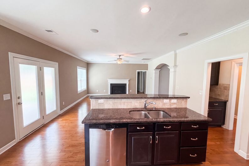 Photo 9 of 43 of 621 Gaelens Ln, Irmo, SC