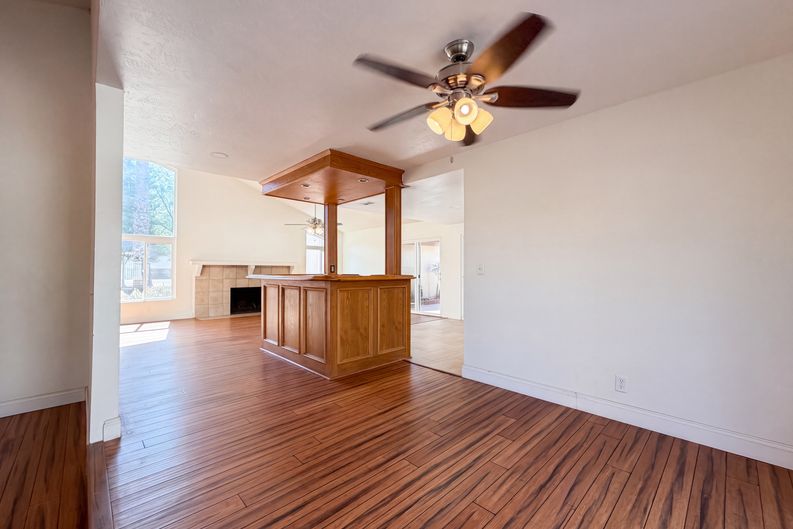 Photo 7 of 40 of 15408 Glentree Rd, Valley Center, CA