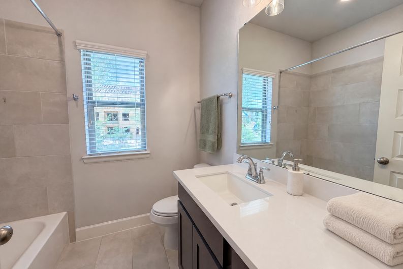 Photo 17 of 29 of 15418 Legacy Park Way, Pinehurst, TX