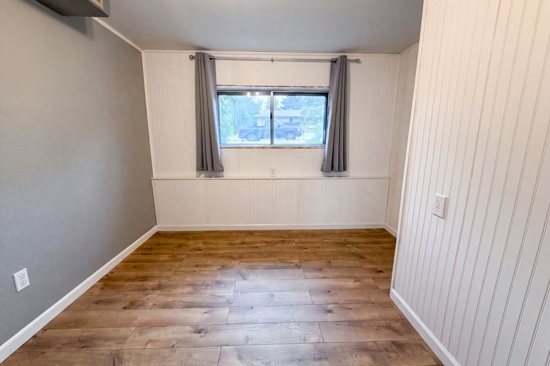 Photo 13 of 22 of 11530 SW Tigard Dr, Portland, OR