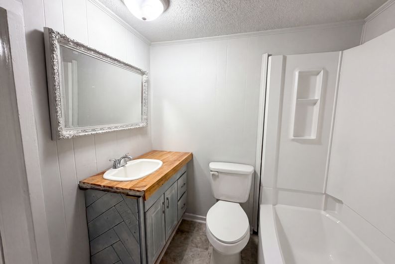 Photo 6 of 21 of 237 Geddis Rd, Inman, SC