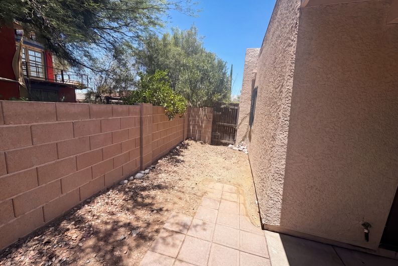 Photo 17 of 18 of 3621 N Forgeus Ave, Tucson, AZ