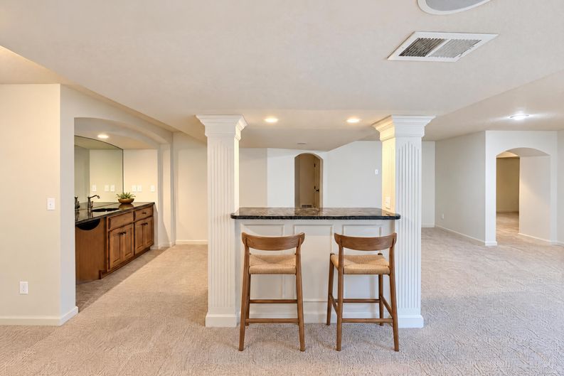 Photo 22 of 34 of 4509 NE Ridgeline Cir, Lees Summit, MO