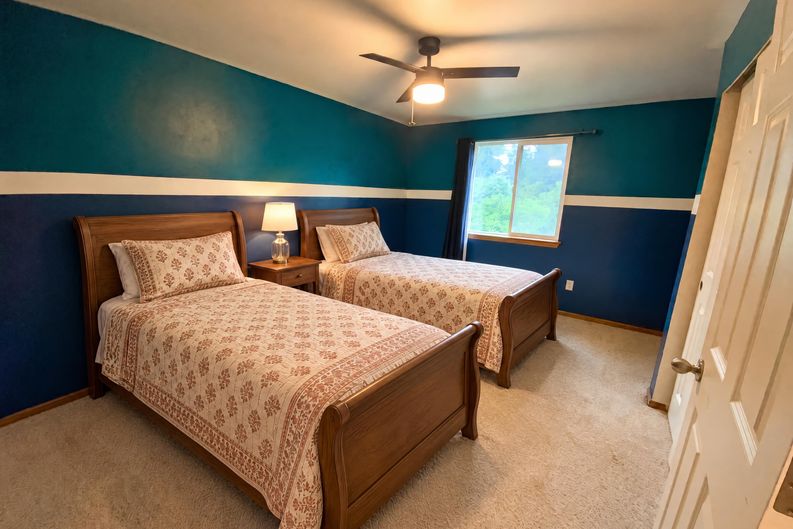 Photo 4 of 37 of 4919 106th St NE, Marysville, WA